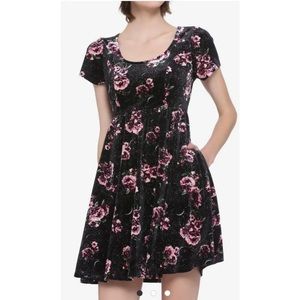 Only worn once, basically new.